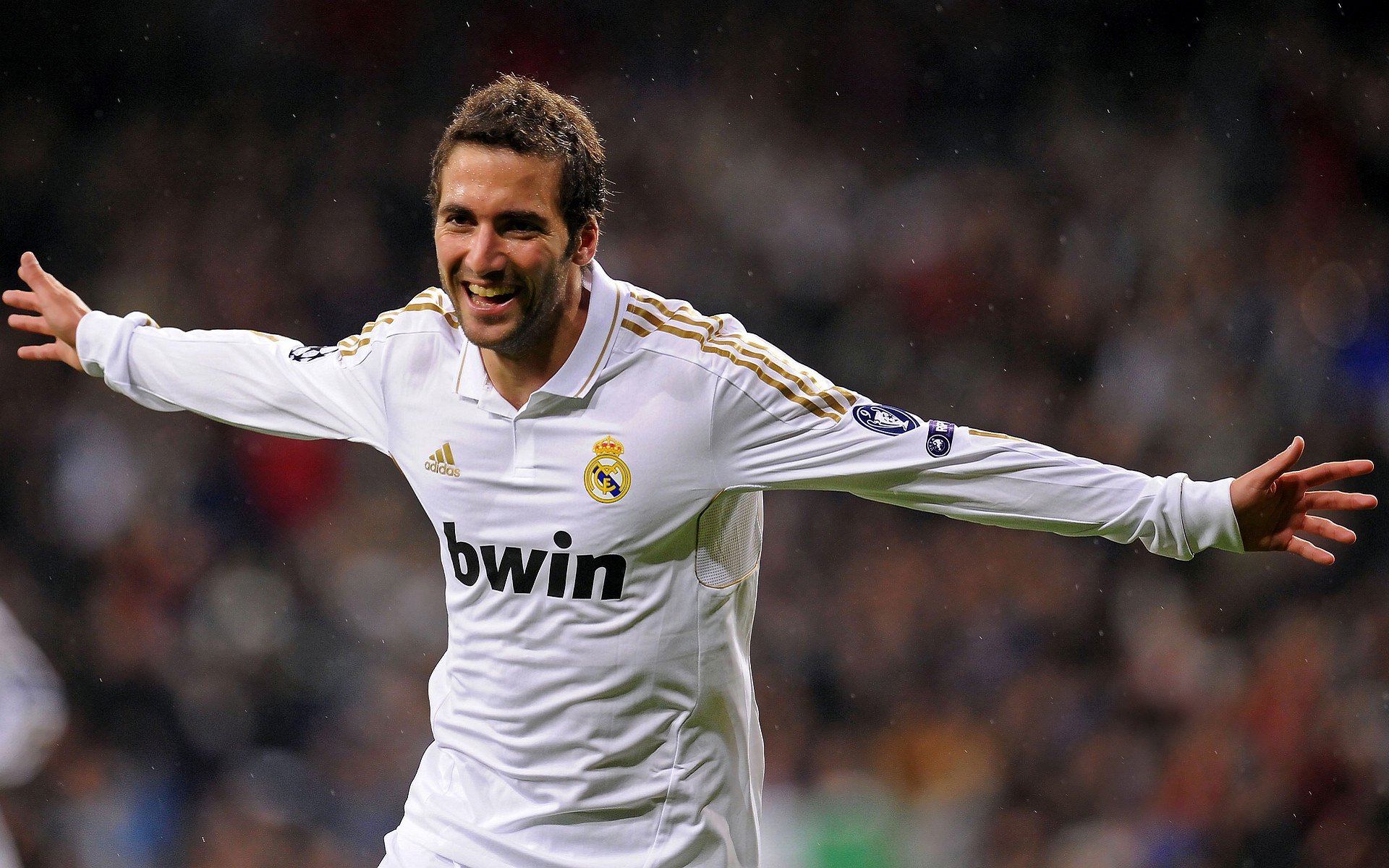 开云kaiyun-亚眠中场表现出色，助球队主场取胜，亚眠属于哪个大区